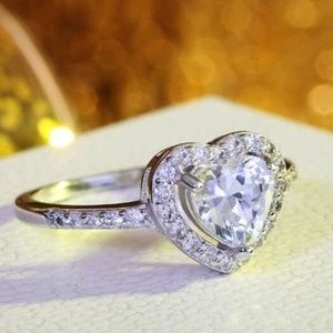 SALE❤️Adorable 3ct CZ Diamonique Heart Ring💍Sz. 7